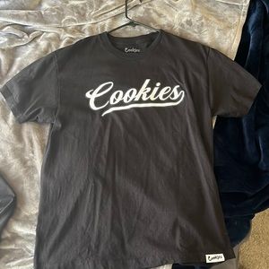 Black cookies tee